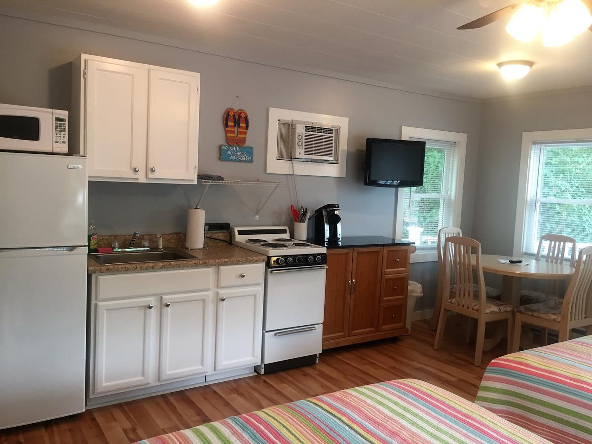 Drake'S Island Resort & Cottages 웰즈 외부 사진